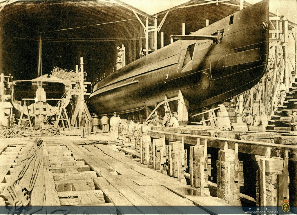 1921. Submarino B1 listo para puesta a flote. 1921. Foto SECN